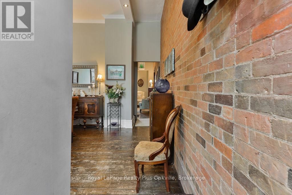 14 HATT STREET Image 7