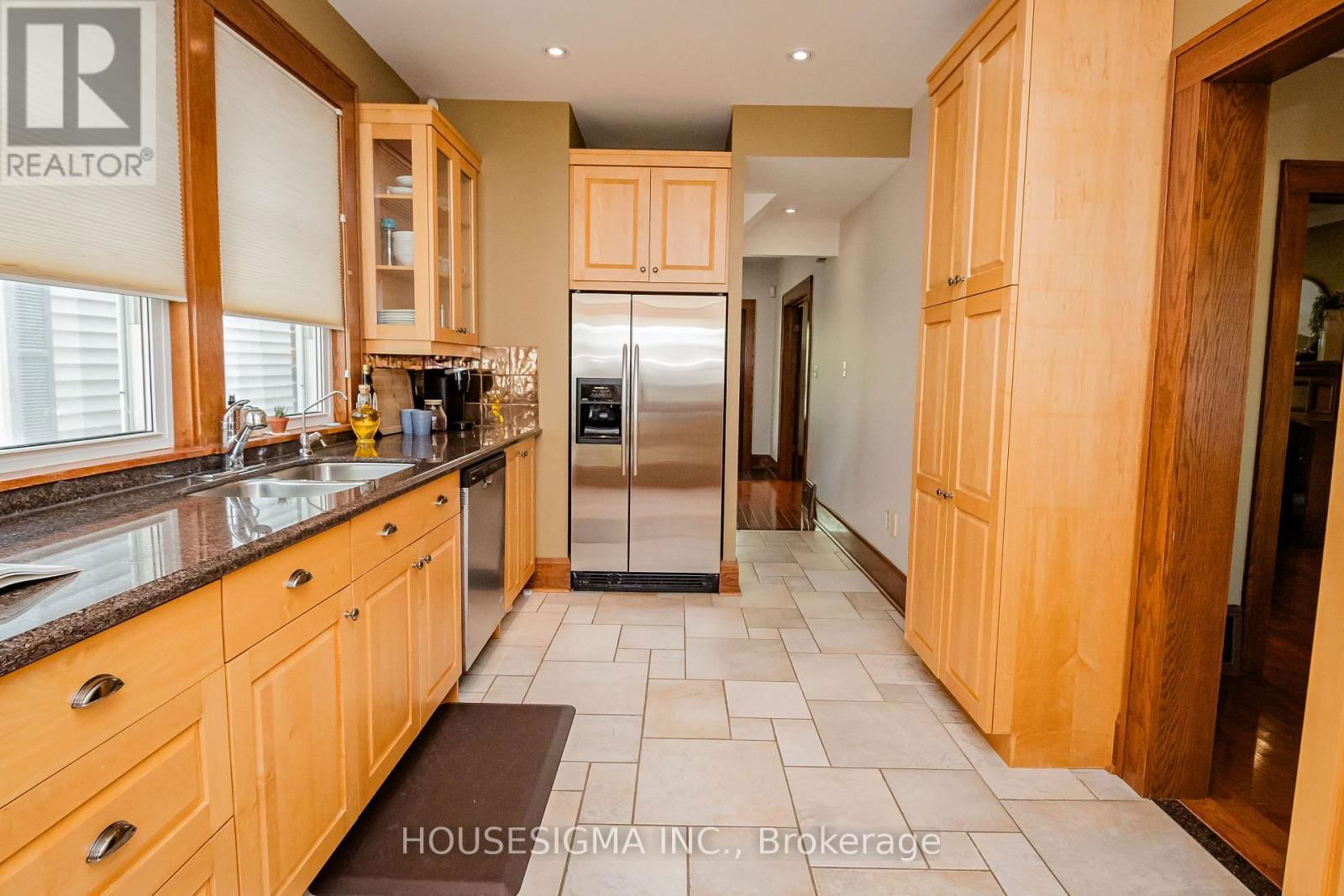 15 MARGARET STREET Image 12