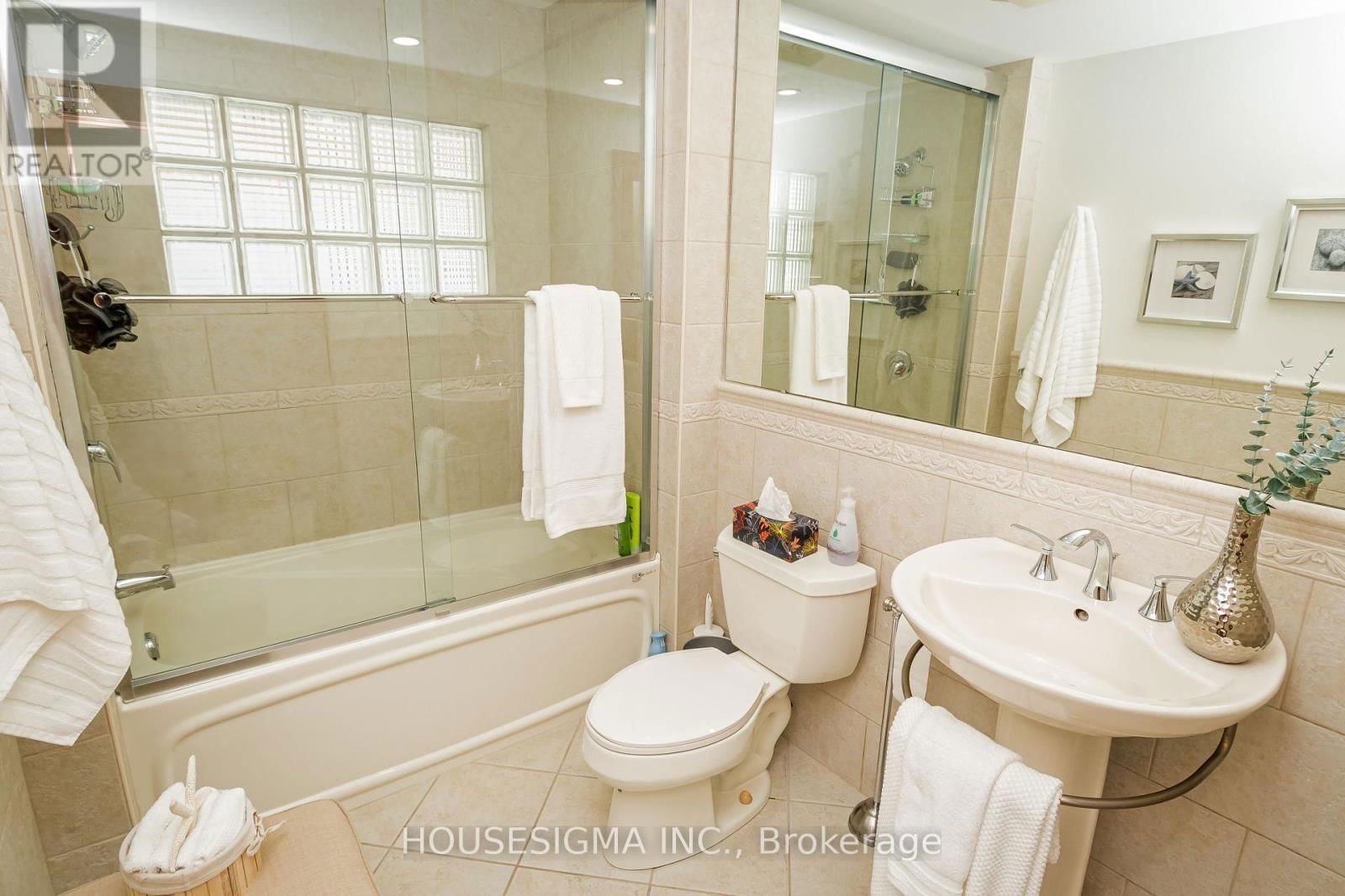 15 MARGARET STREET Image 20