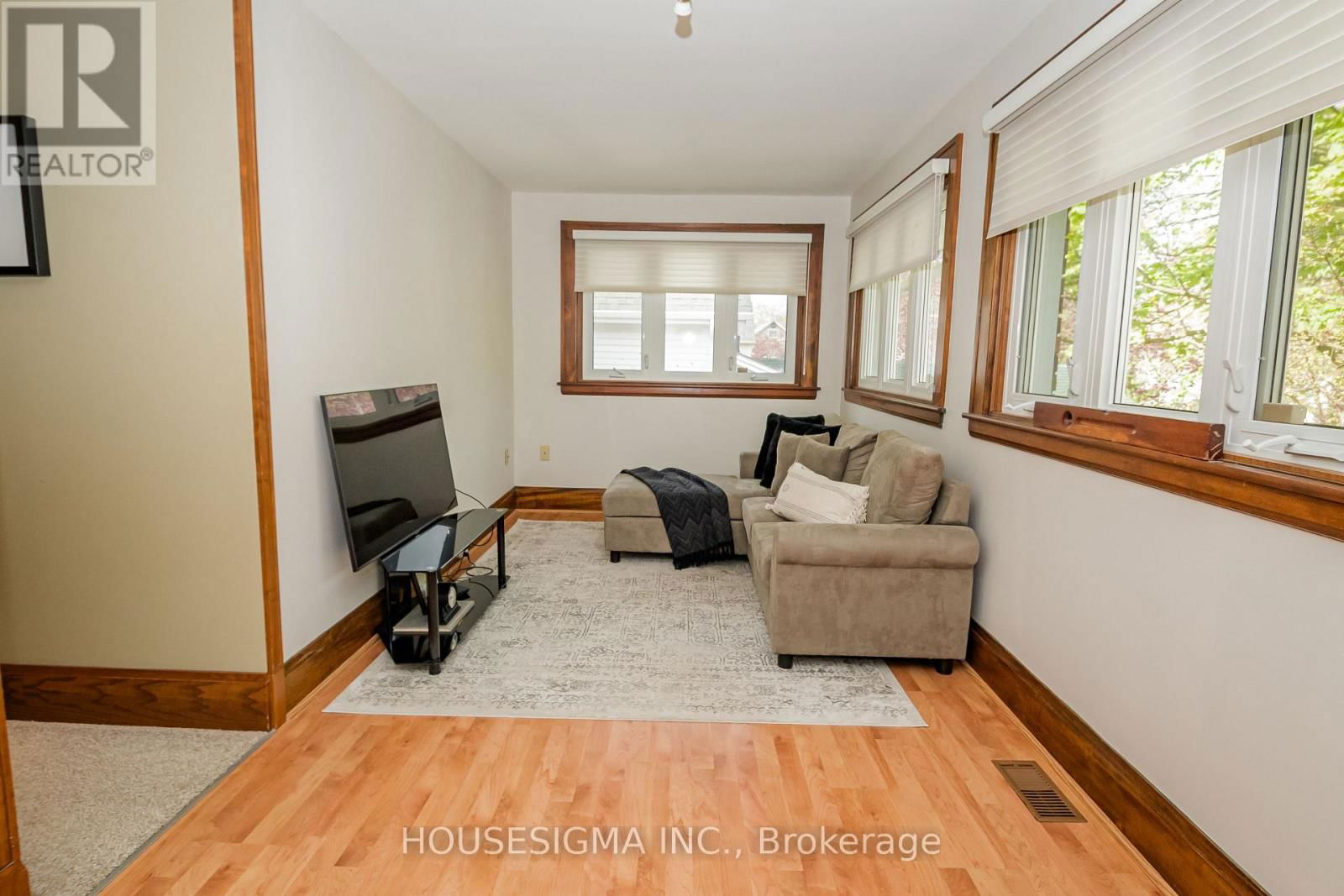 15 MARGARET STREET Image 21