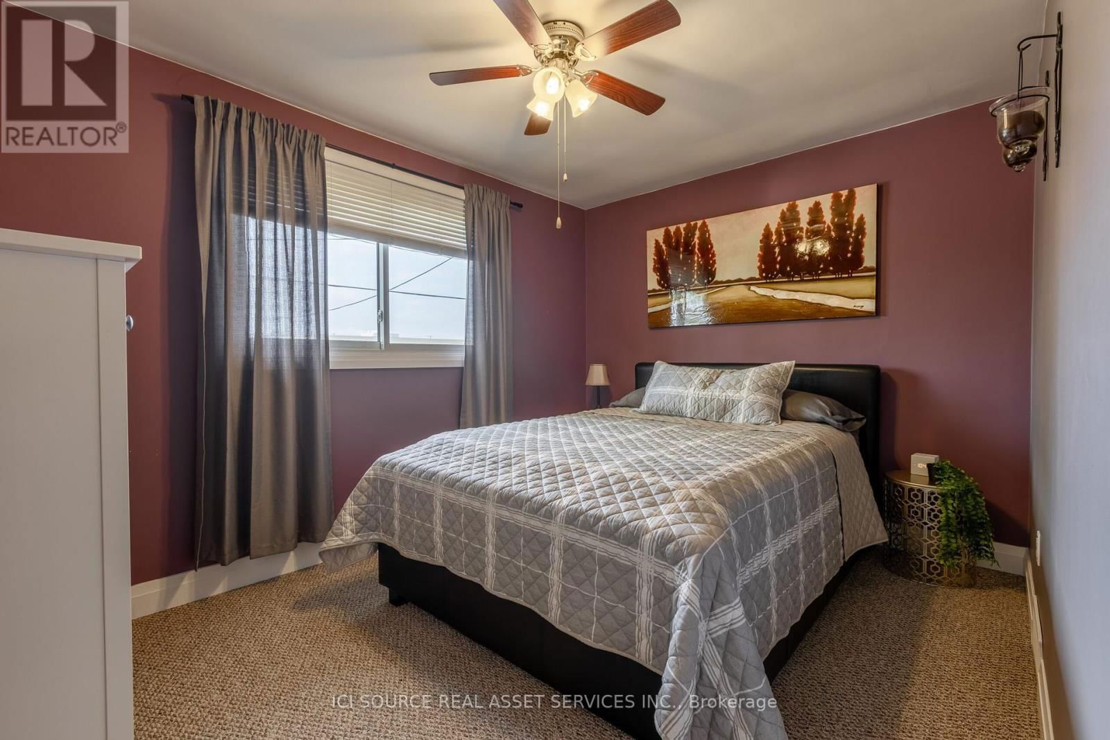 118 WESTWOOD CRESCENT Image 12