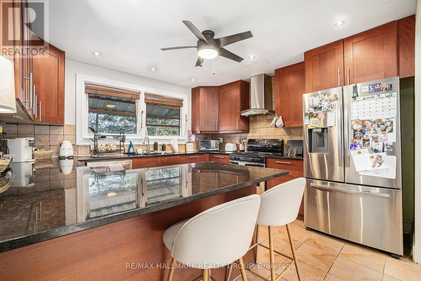 1852 HUTTON AVENUE Image 8