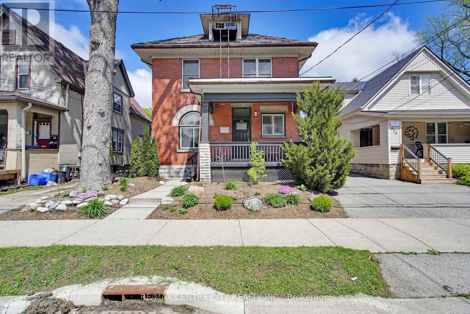 922 QUEENS AVENUE Image 1