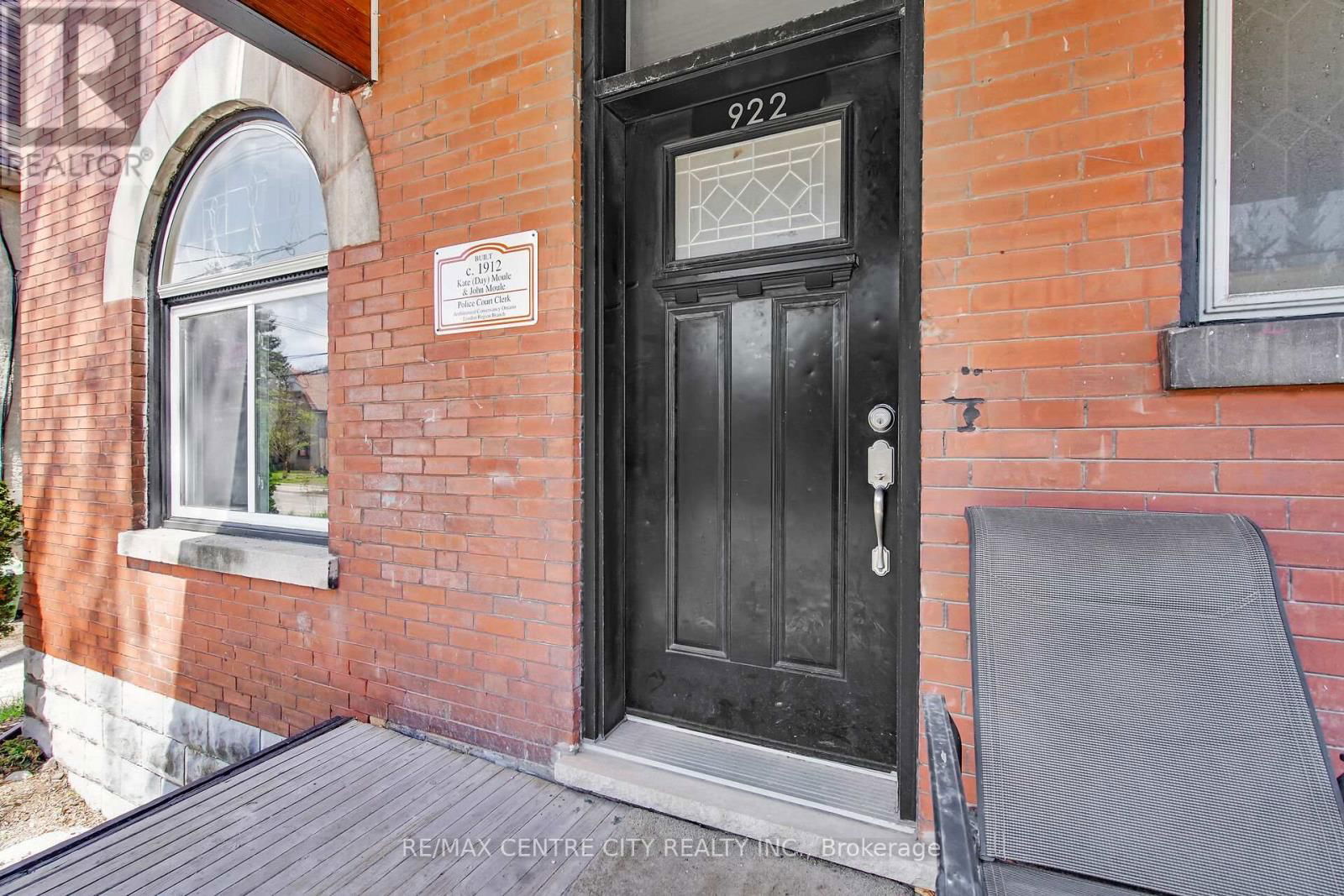 922 QUEENS AVENUE Image 5
