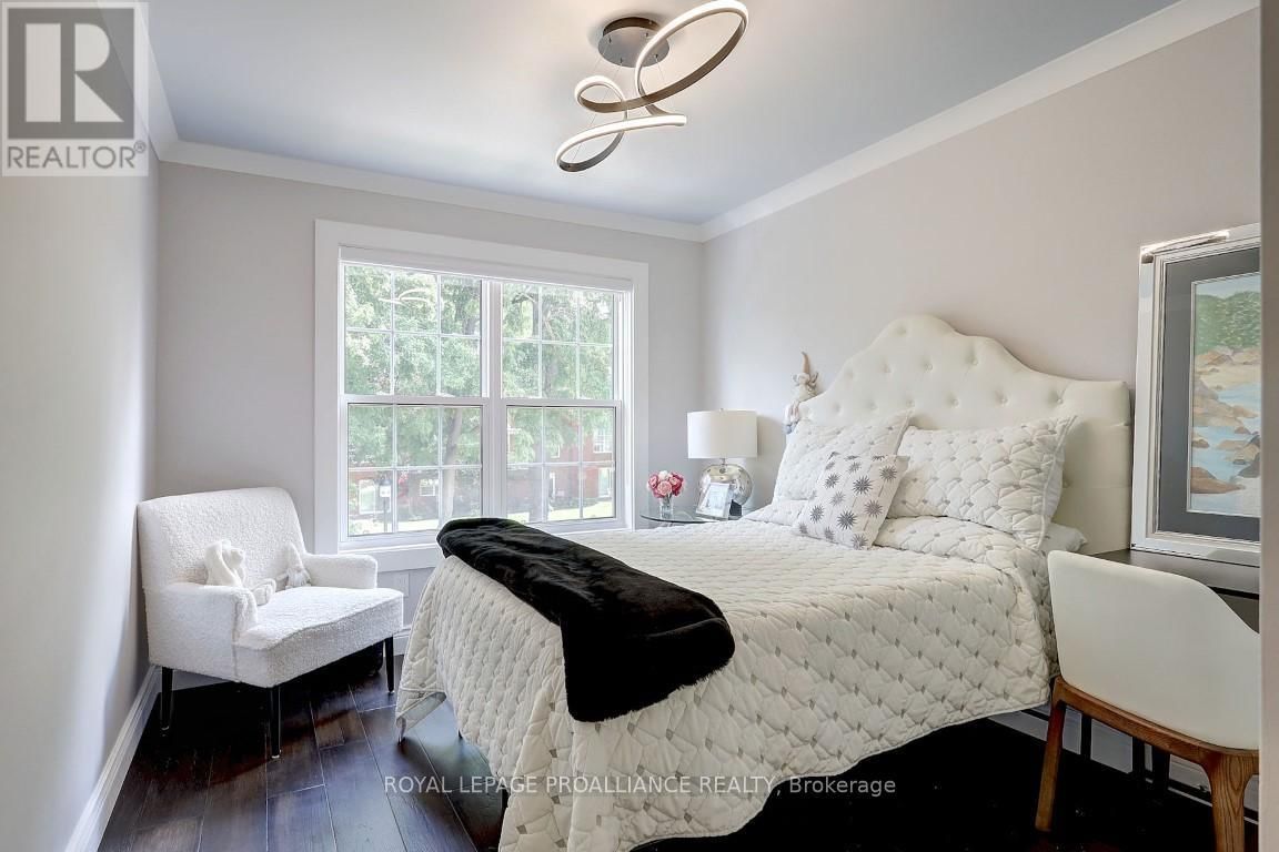 46 COUNTRY CLUB PLACE Image 30