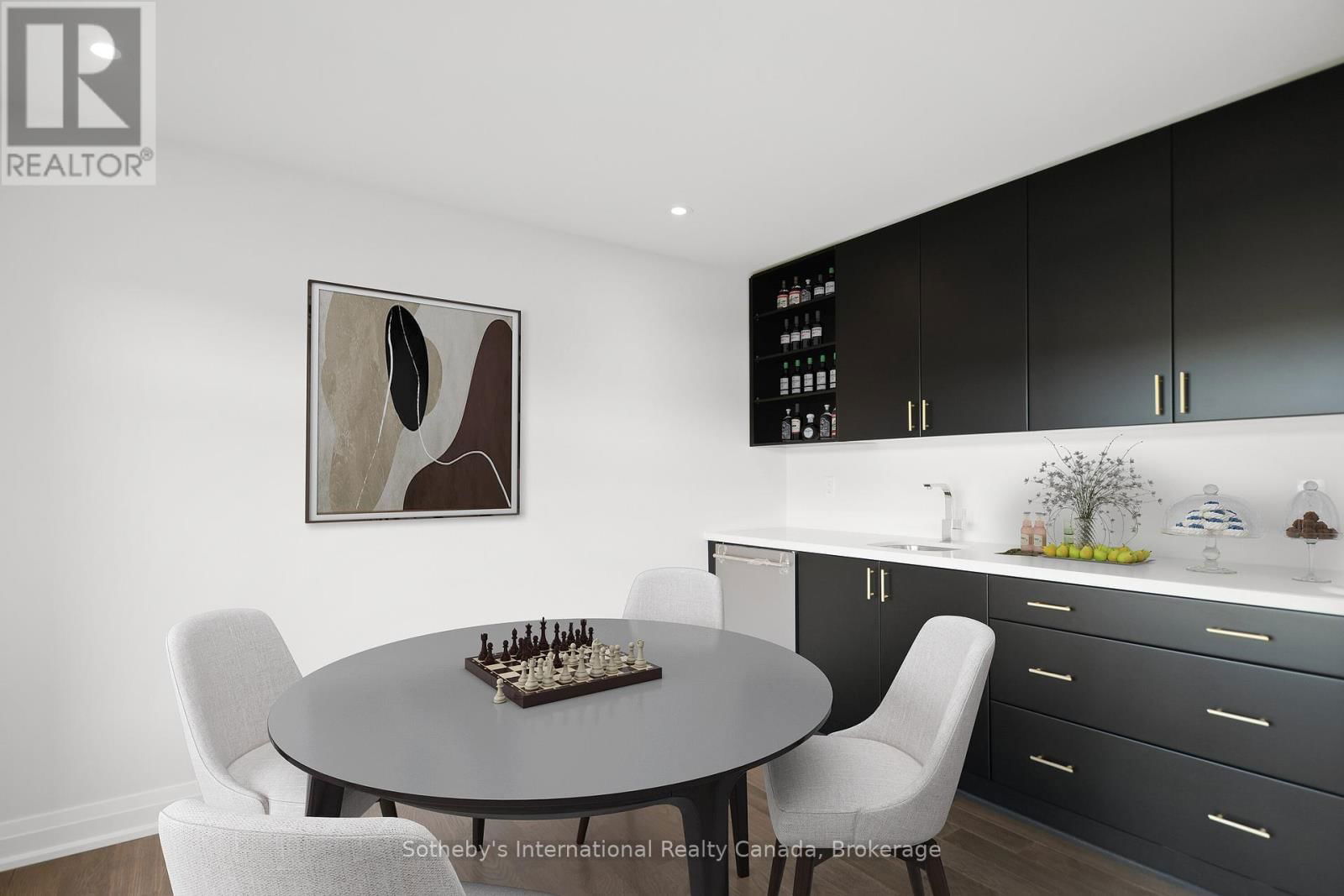 101 SLADDEN COURT Image 20
