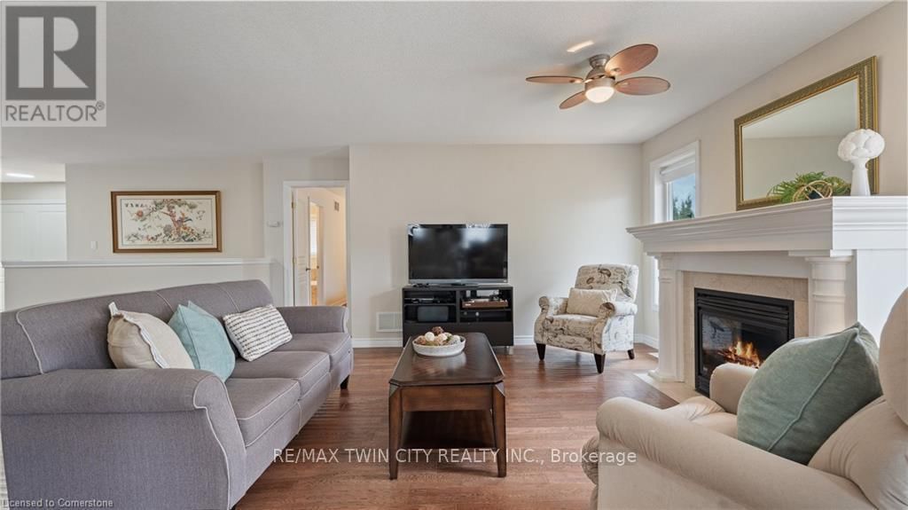 22 COBBLESTONE DRIVE Image 14