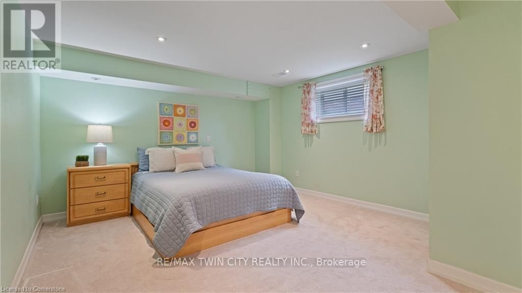 22 COBBLESTONE DRIVE Image 26