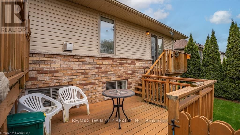 22 COBBLESTONE DRIVE Image 35