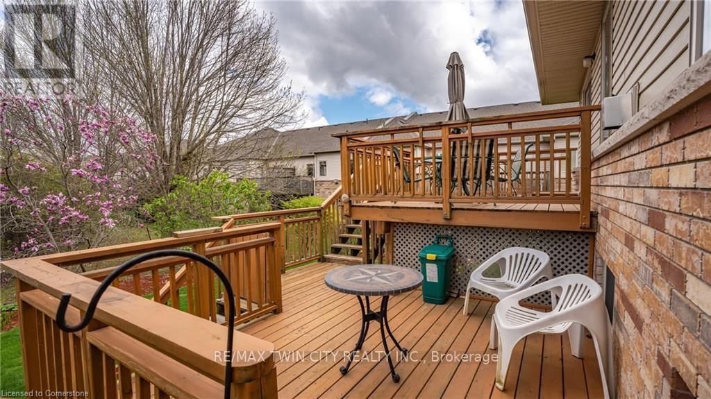 22 COBBLESTONE DRIVE Image 36