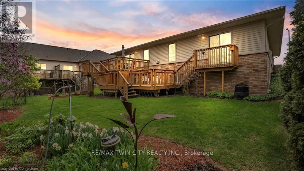 22 COBBLESTONE DRIVE Image 39