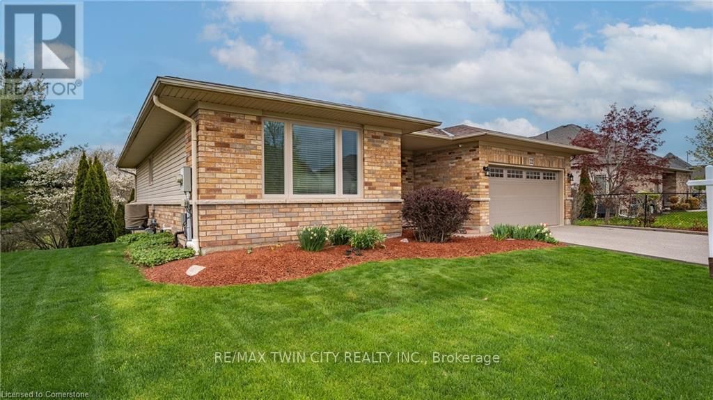 22 COBBLESTONE DRIVE Image 6