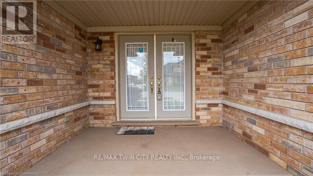 22 COBBLESTONE DRIVE Image 8