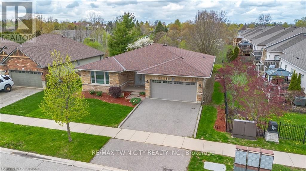 22 COBBLESTONE DRIVE Image 9