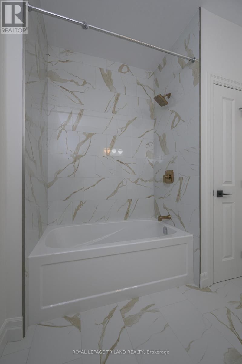 4211 LIBERTY CROSSING Image 27