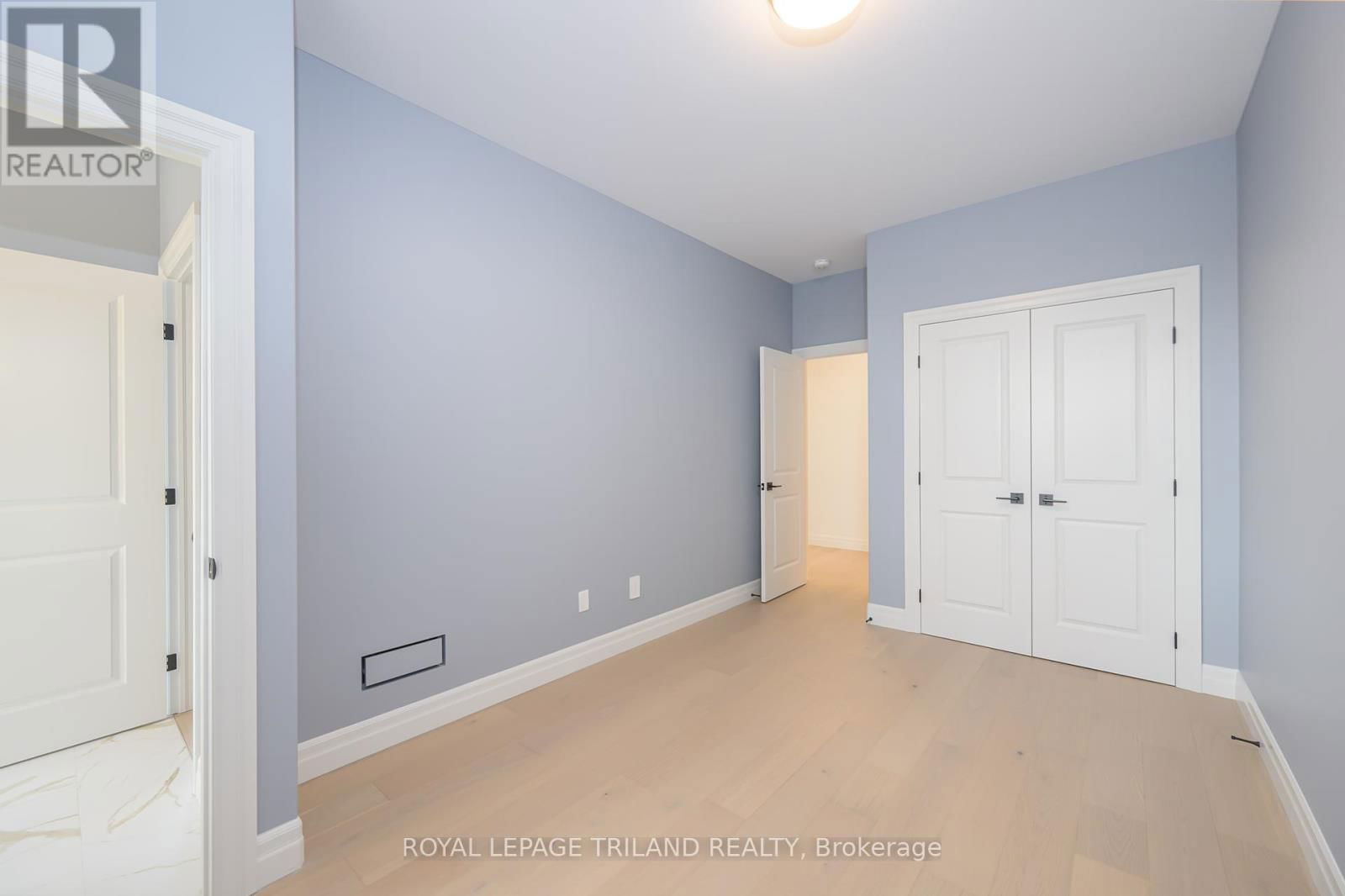4211 LIBERTY CROSSING Image 31