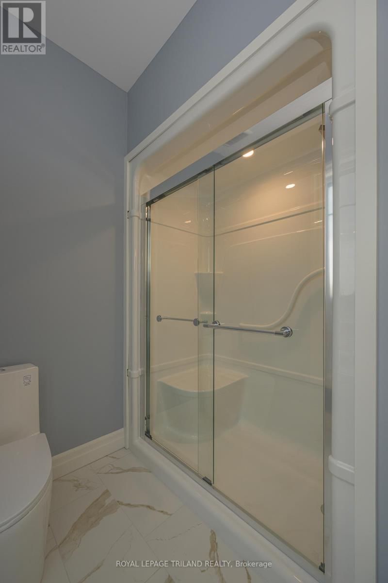 4211 LIBERTY CROSSING Image 33