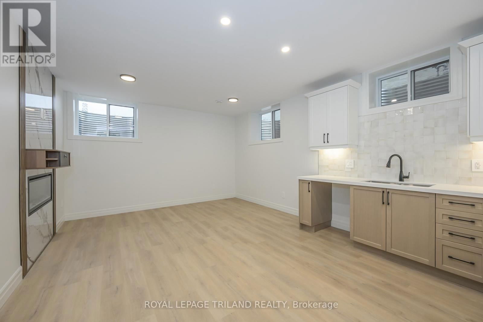 4211 LIBERTY CROSSING Image 37