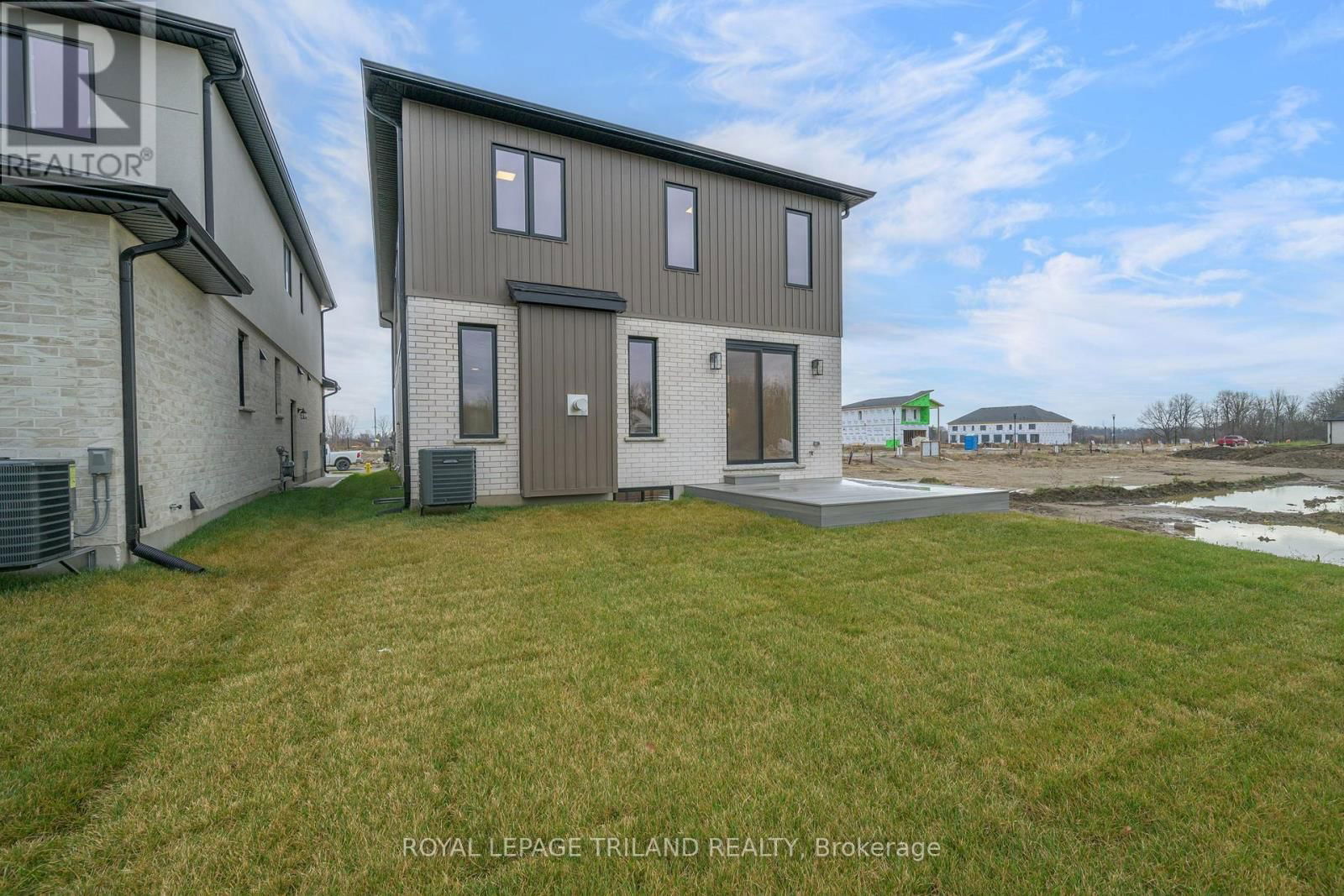 4211 LIBERTY CROSSING Image 4