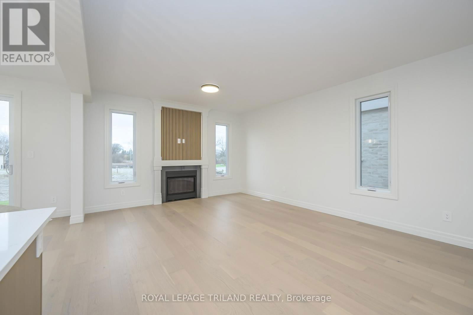 4211 LIBERTY CROSSING Image 6
