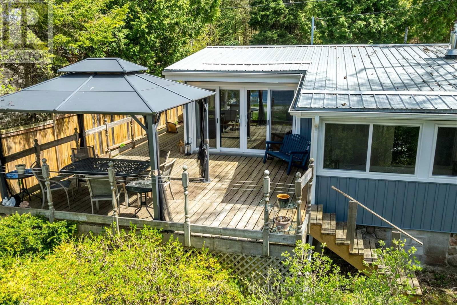 8 DAISY TRAIL Image 33