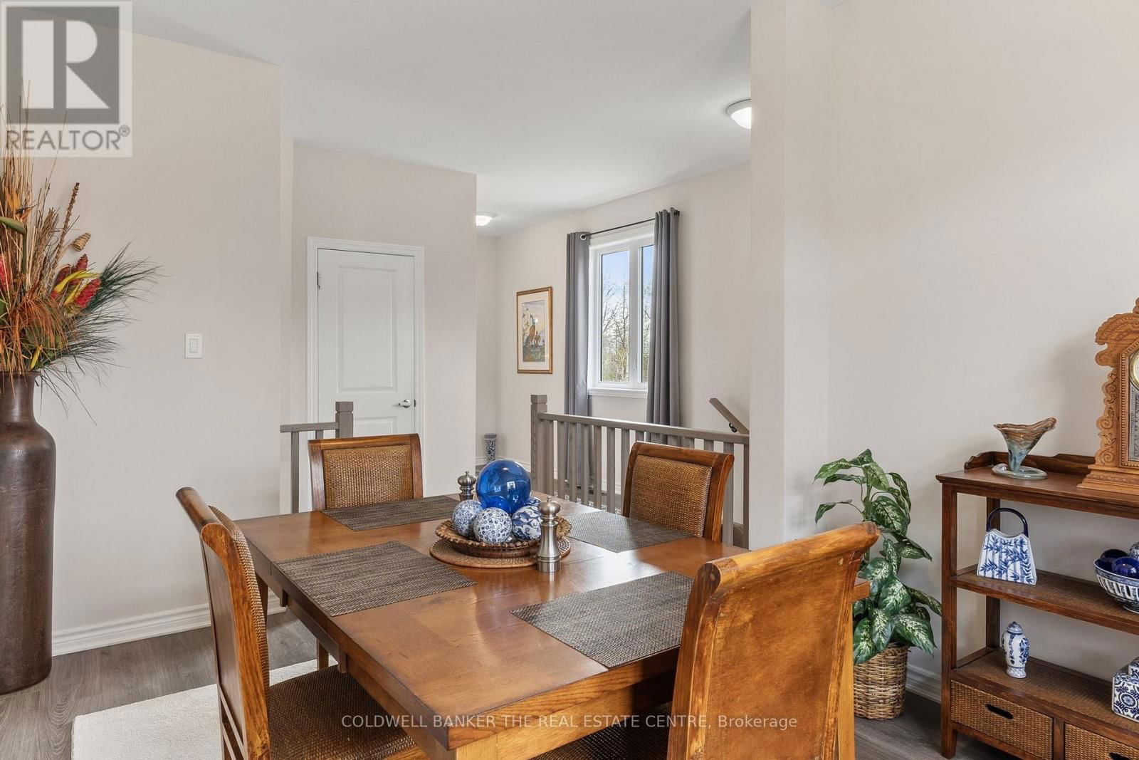 38 - 17 LAKEWOOD CRESCENT SOUTH Image 6