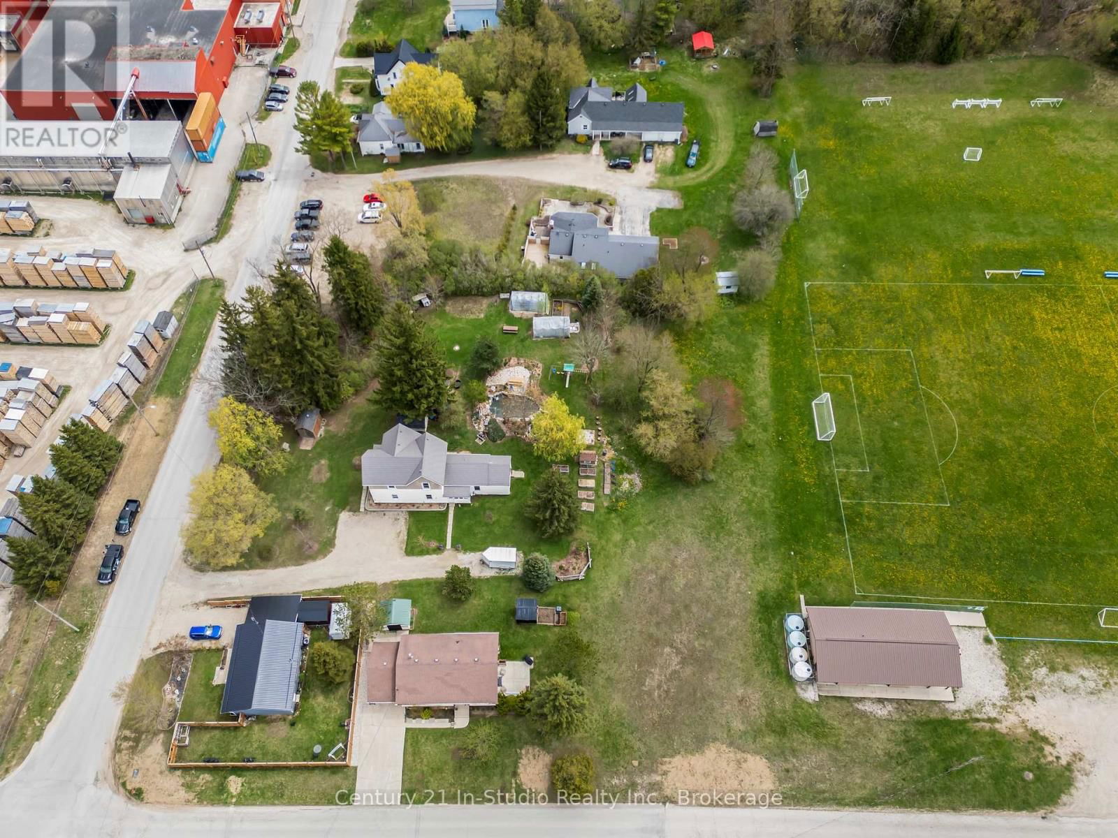 489 LAMBTON STREET WEST Image 28