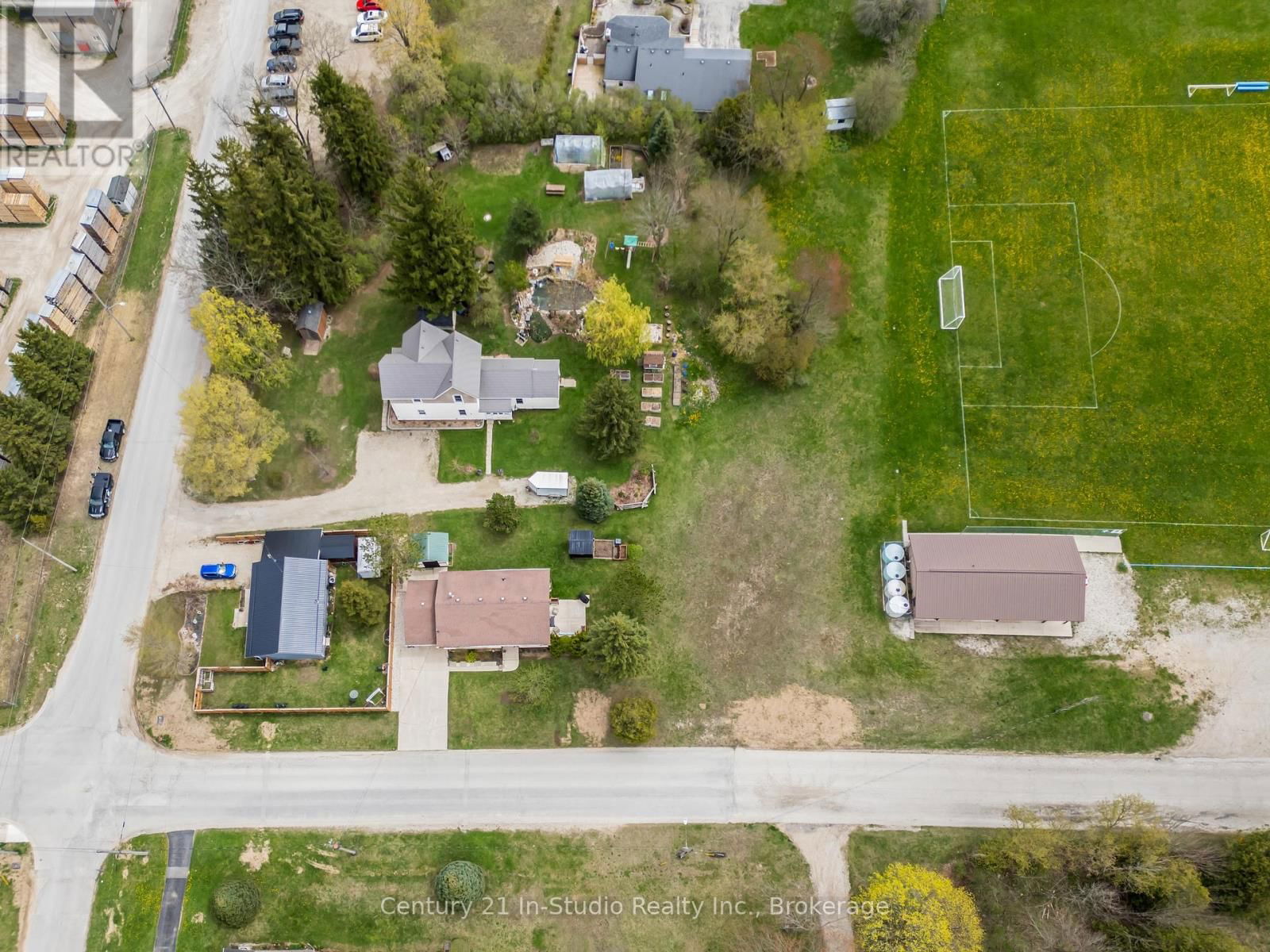 489 LAMBTON STREET WEST Image 9