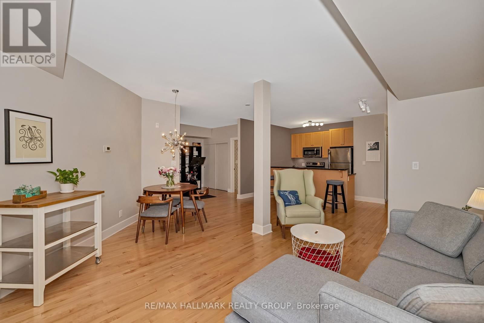 201 - 390 BOOTH STREET Image 11