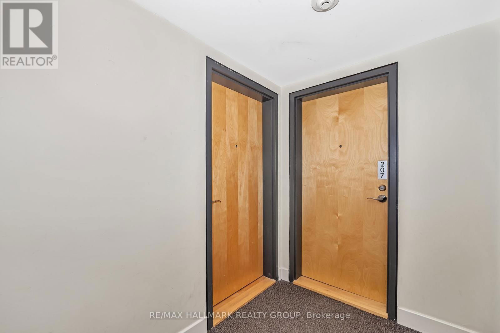 201 - 390 BOOTH STREET Image 4