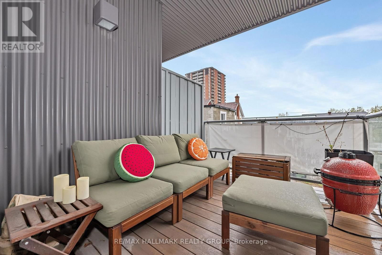 201 - 390 BOOTH STREET Image 8