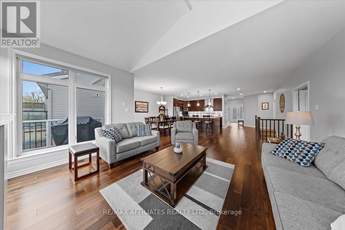 583 BAIE DES CASTORS STREET Image 11