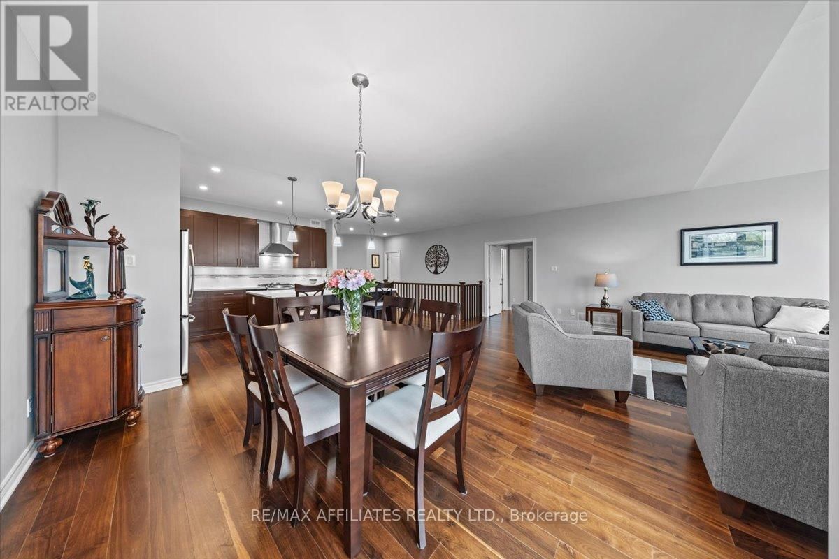 583 BAIE DES CASTORS STREET Image 14