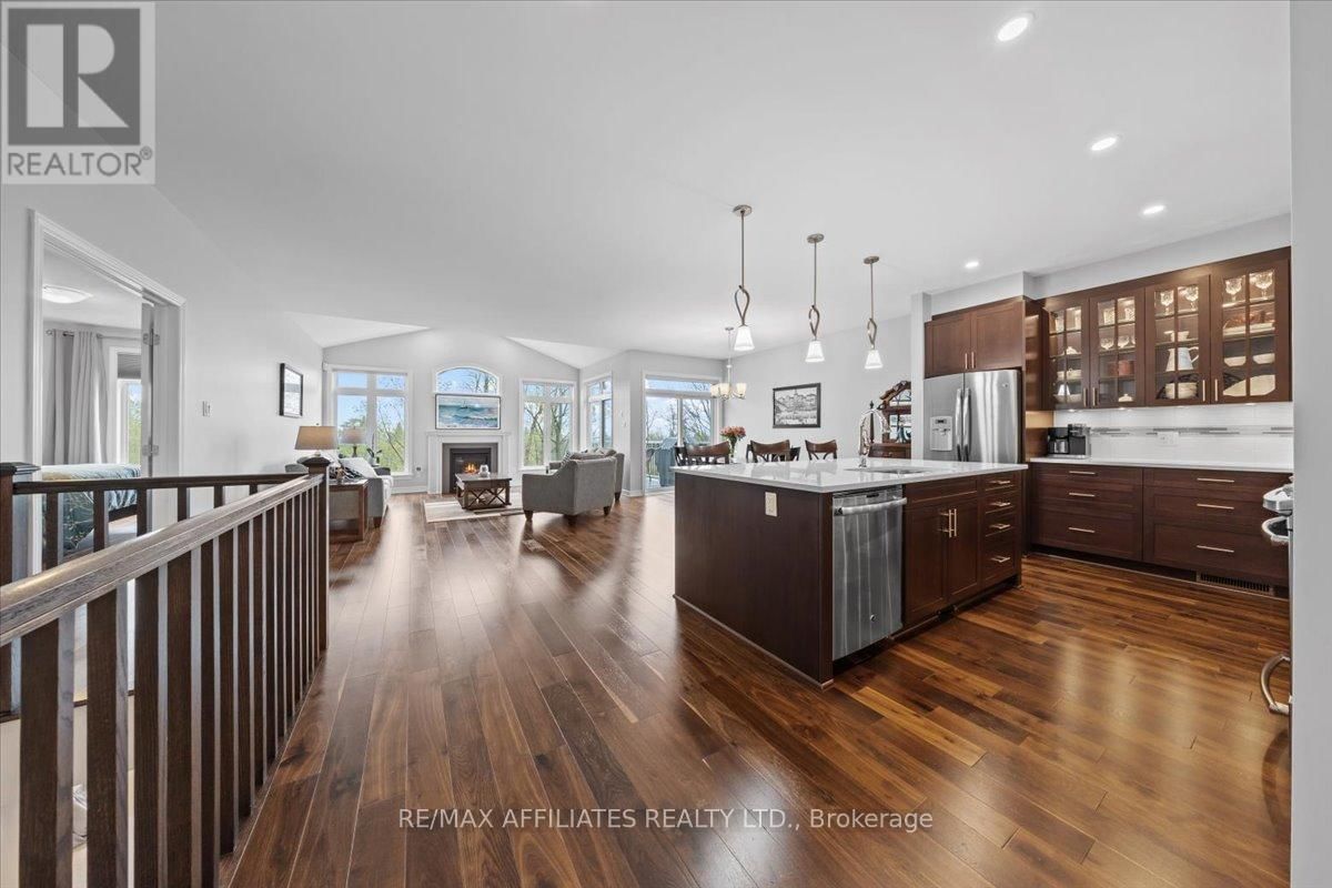583 BAIE DES CASTORS STREET Image 24