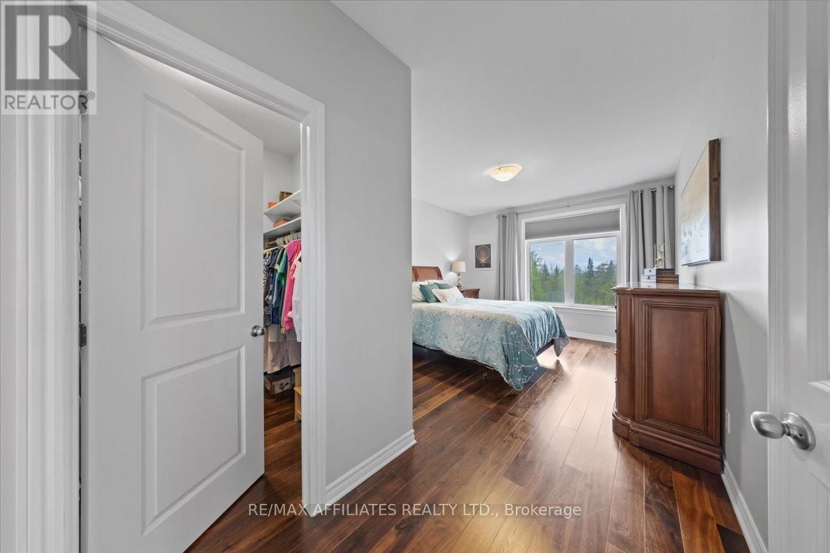 583 BAIE DES CASTORS STREET Image 30