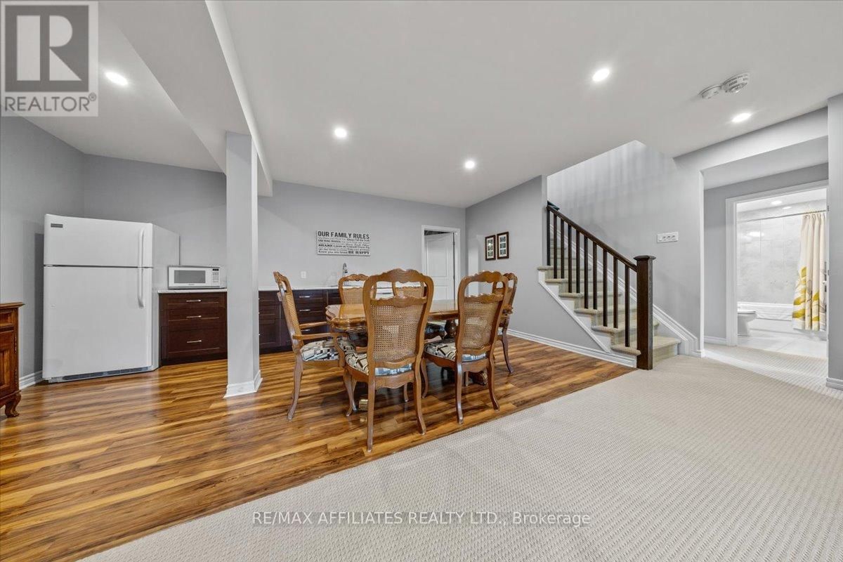 583 BAIE DES CASTORS STREET Image 36