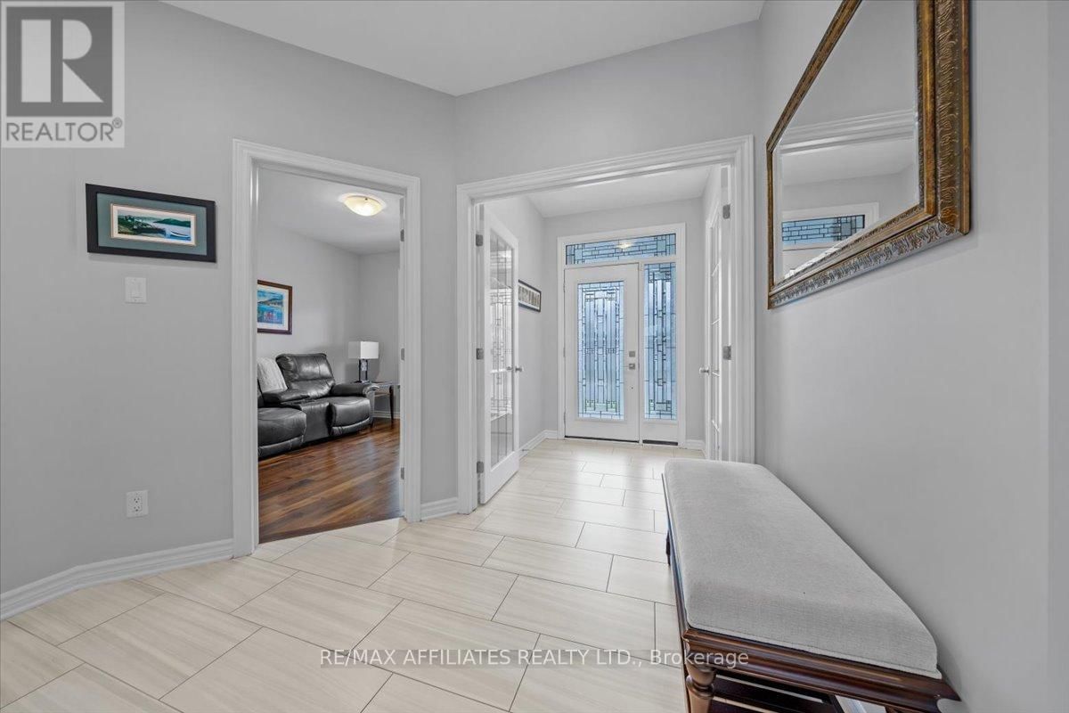 583 BAIE DES CASTORS STREET Image 4