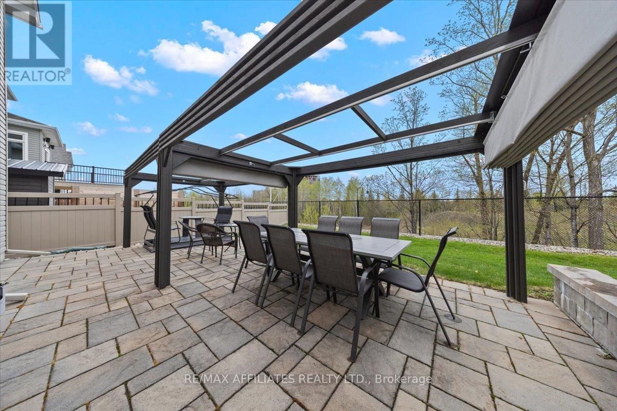 583 BAIE DES CASTORS STREET Image 45