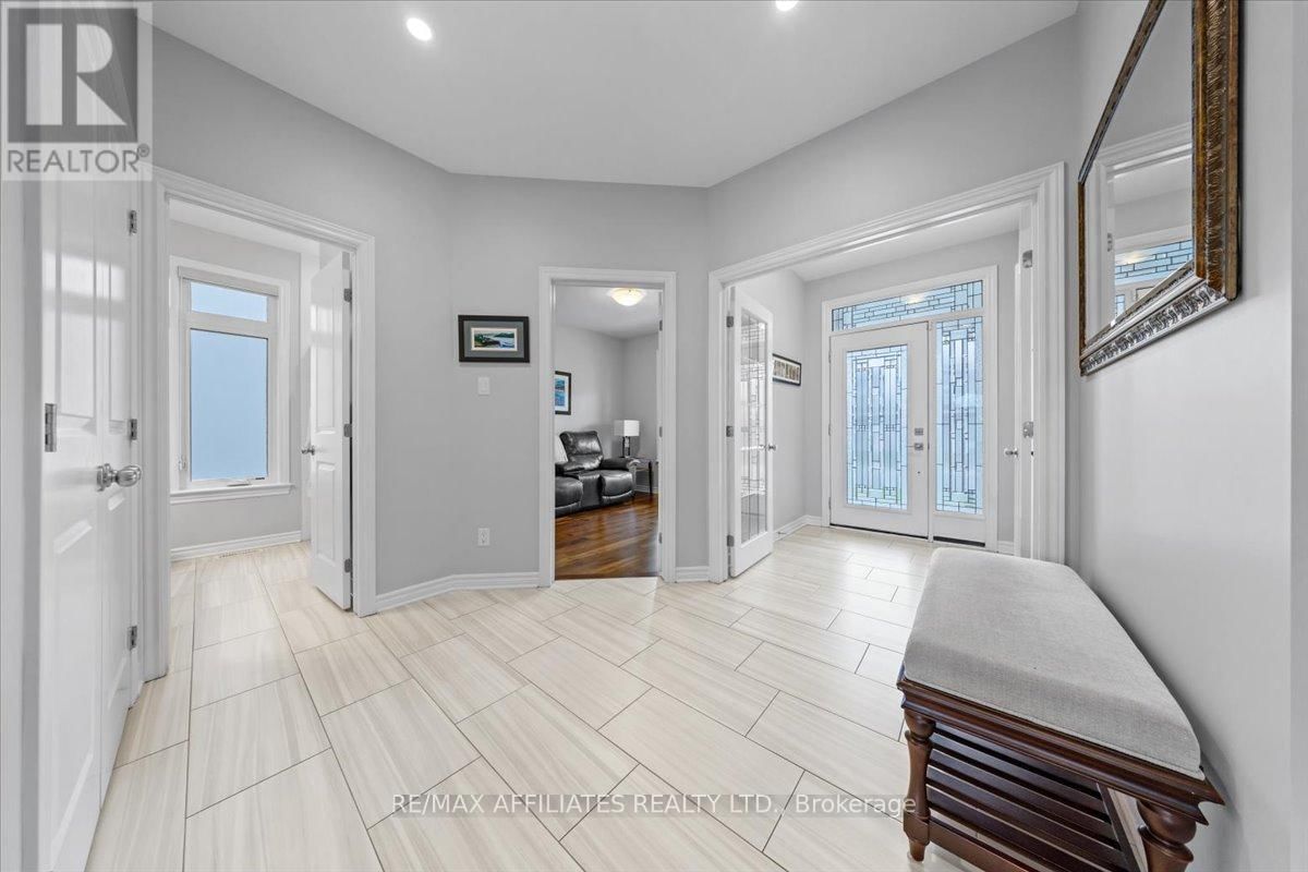 583 BAIE DES CASTORS STREET Image 5