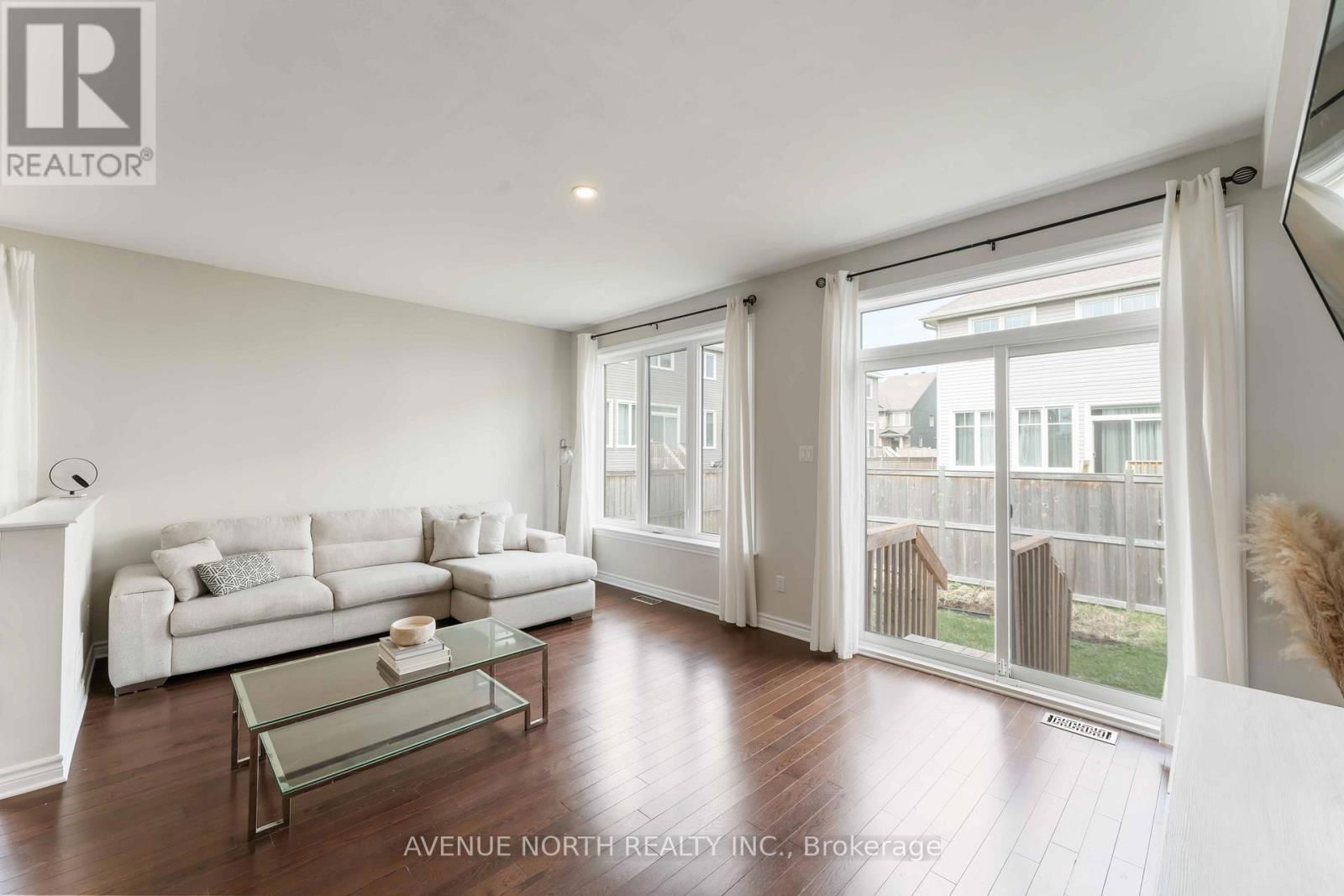 121 NEPETA CRESCENT Image 16