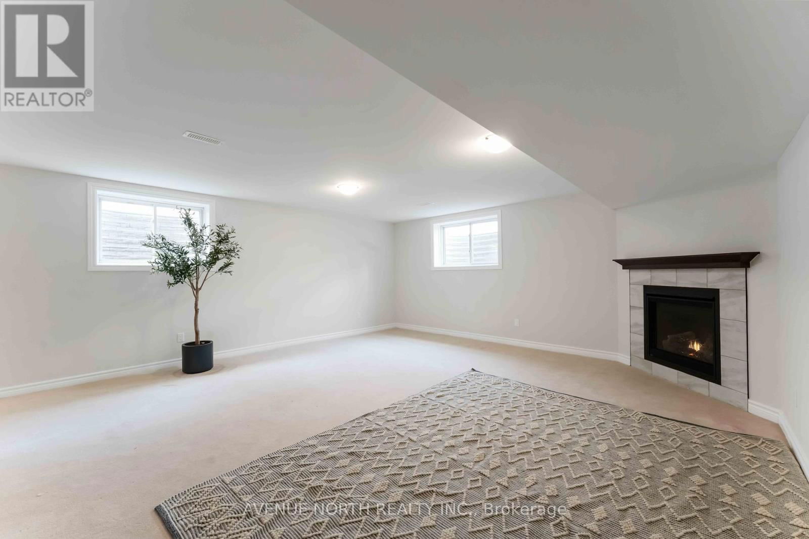 121 NEPETA CRESCENT Image 38