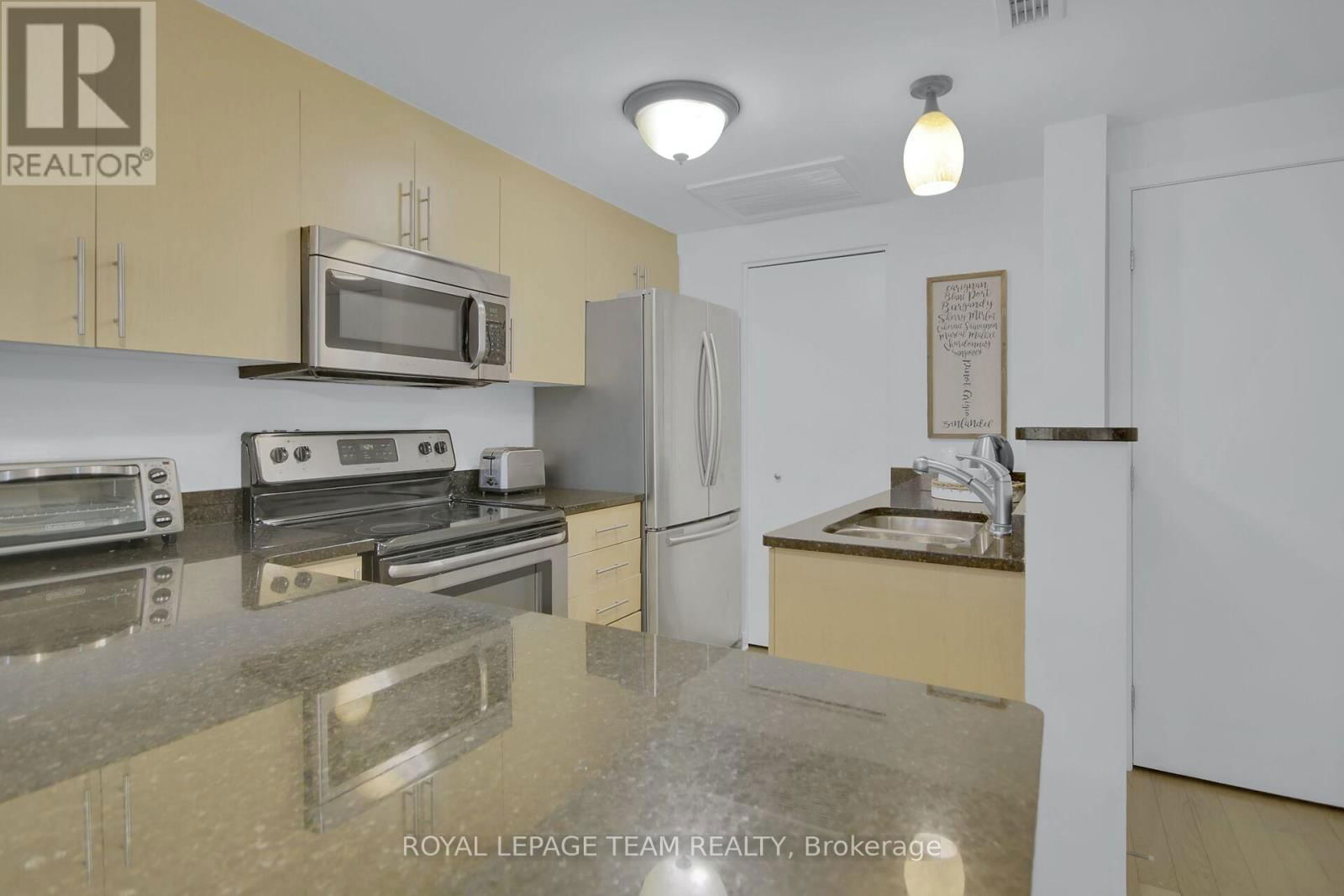 102 - 142 DALY AVENUE Image 14