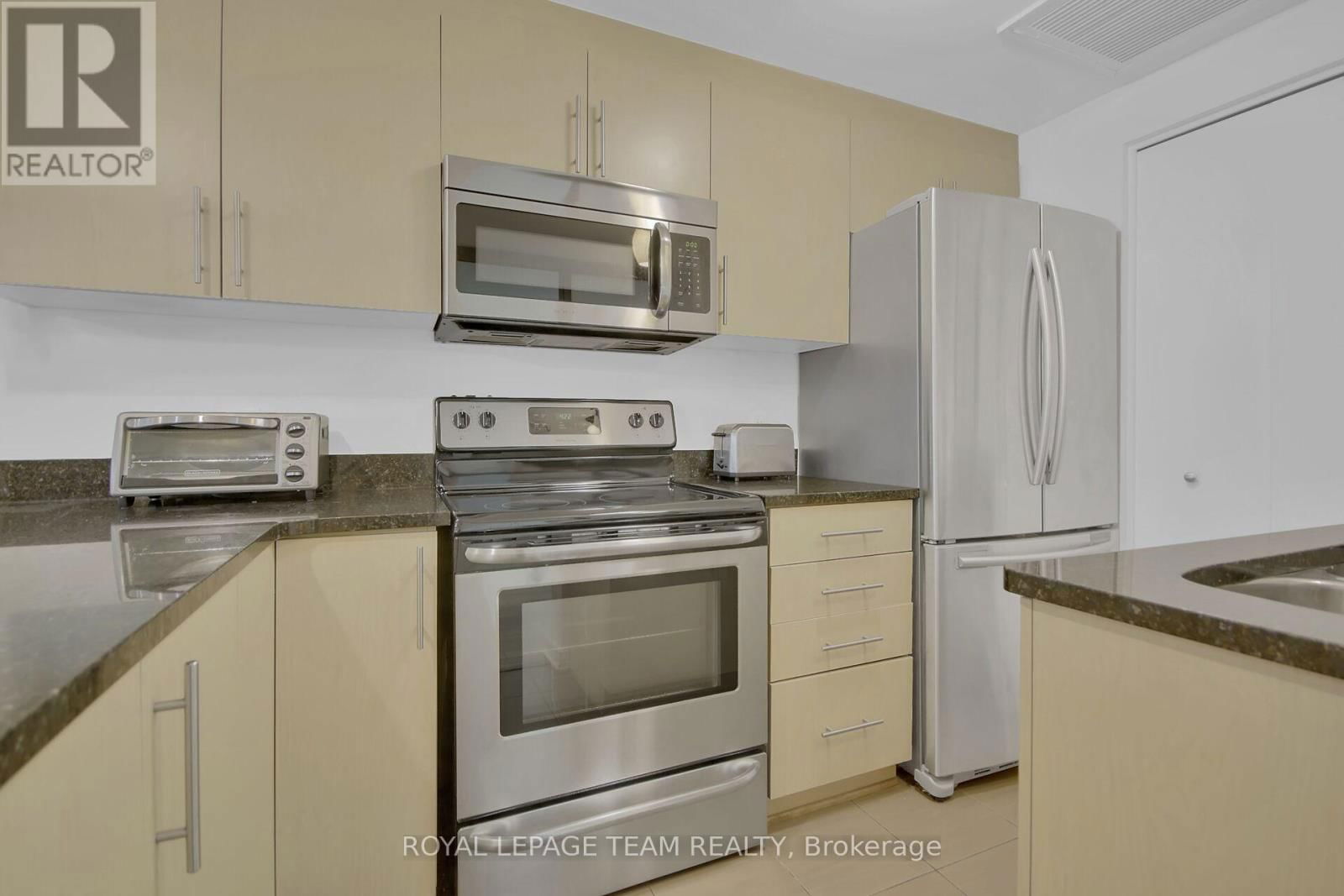 102 - 142 DALY AVENUE Image 18
