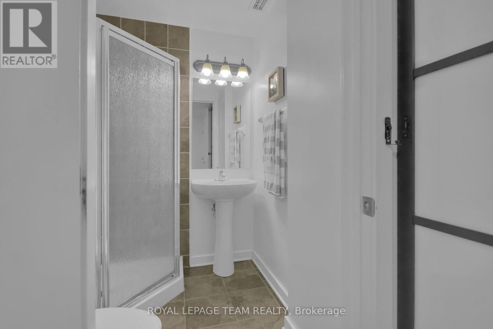 102 - 142 DALY AVENUE Image 39