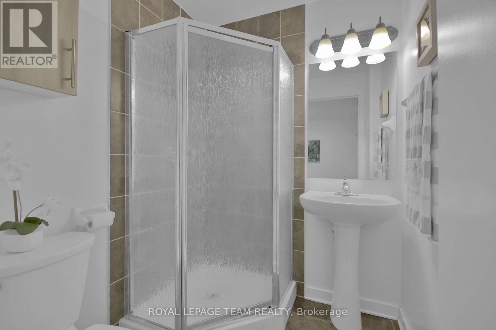 102 - 142 DALY AVENUE Image 40