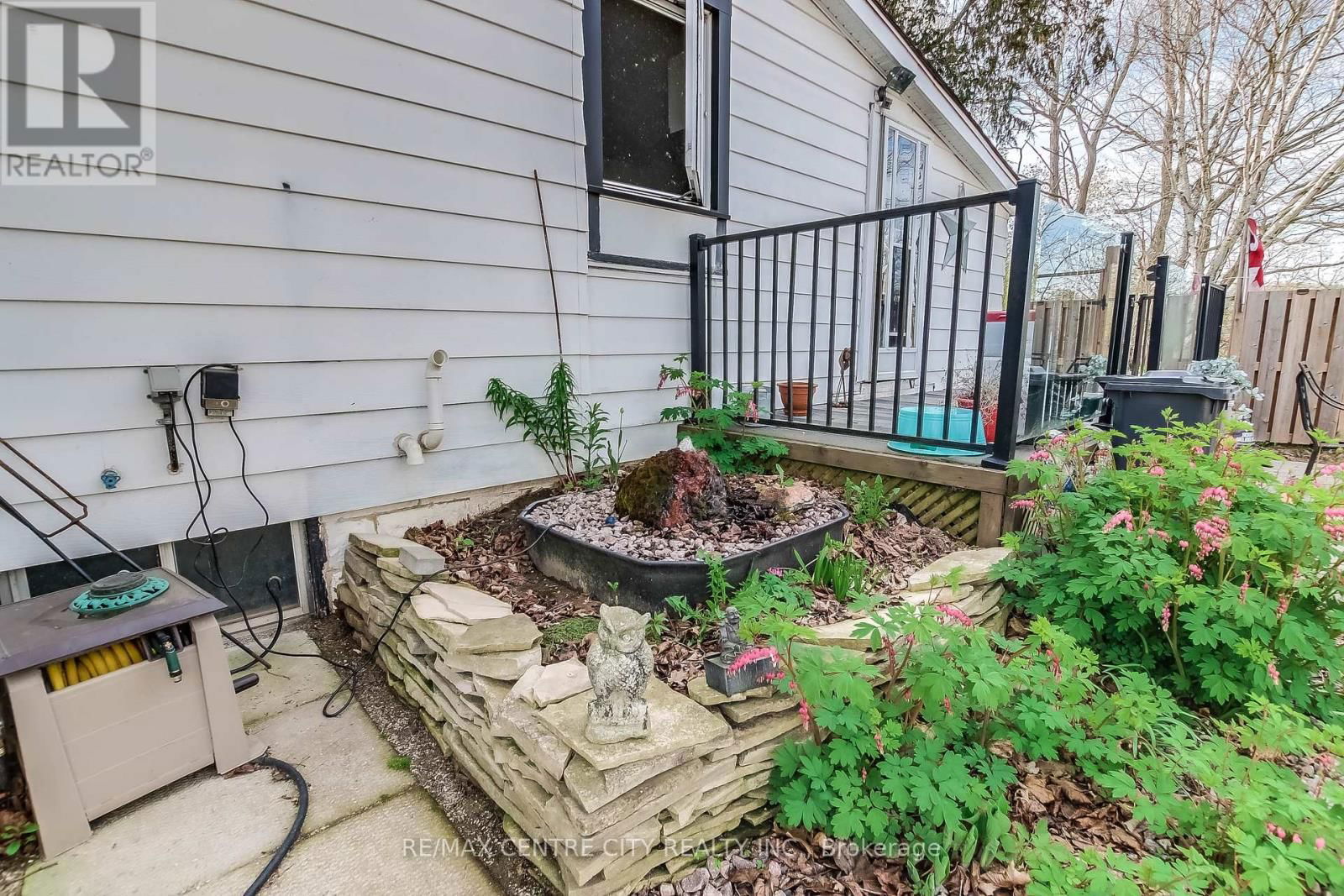 355 WARREN STREET Image 17