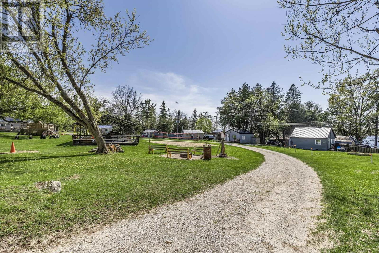 6 - 230-232 LAKE DALRYMPLE ROAD Image 15
