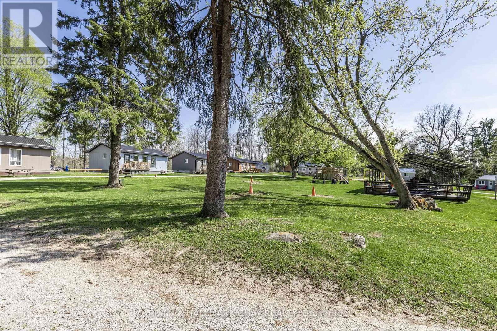 6 - 230-232 LAKE DALRYMPLE ROAD Image 16