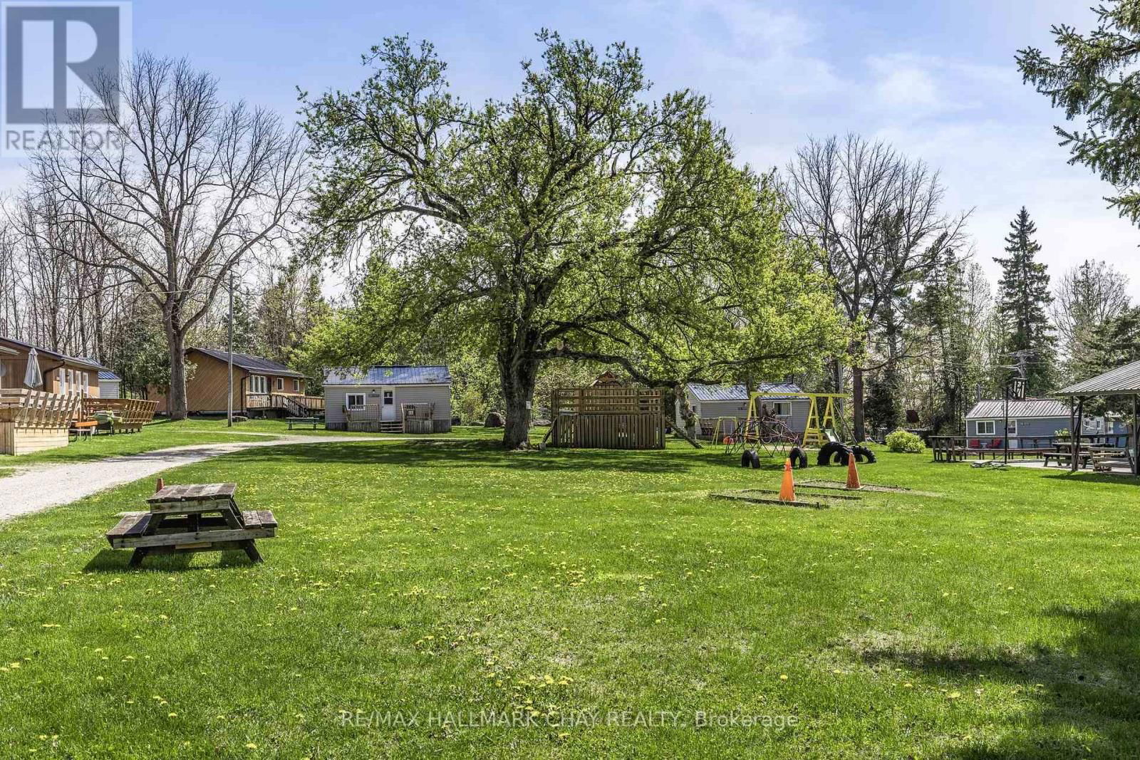 6 - 230-232 LAKE DALRYMPLE ROAD Image 17