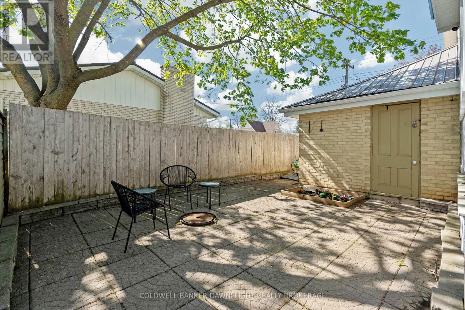 345 WILLIAM STREET Image 38